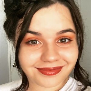 Meet your Posher, Teresa